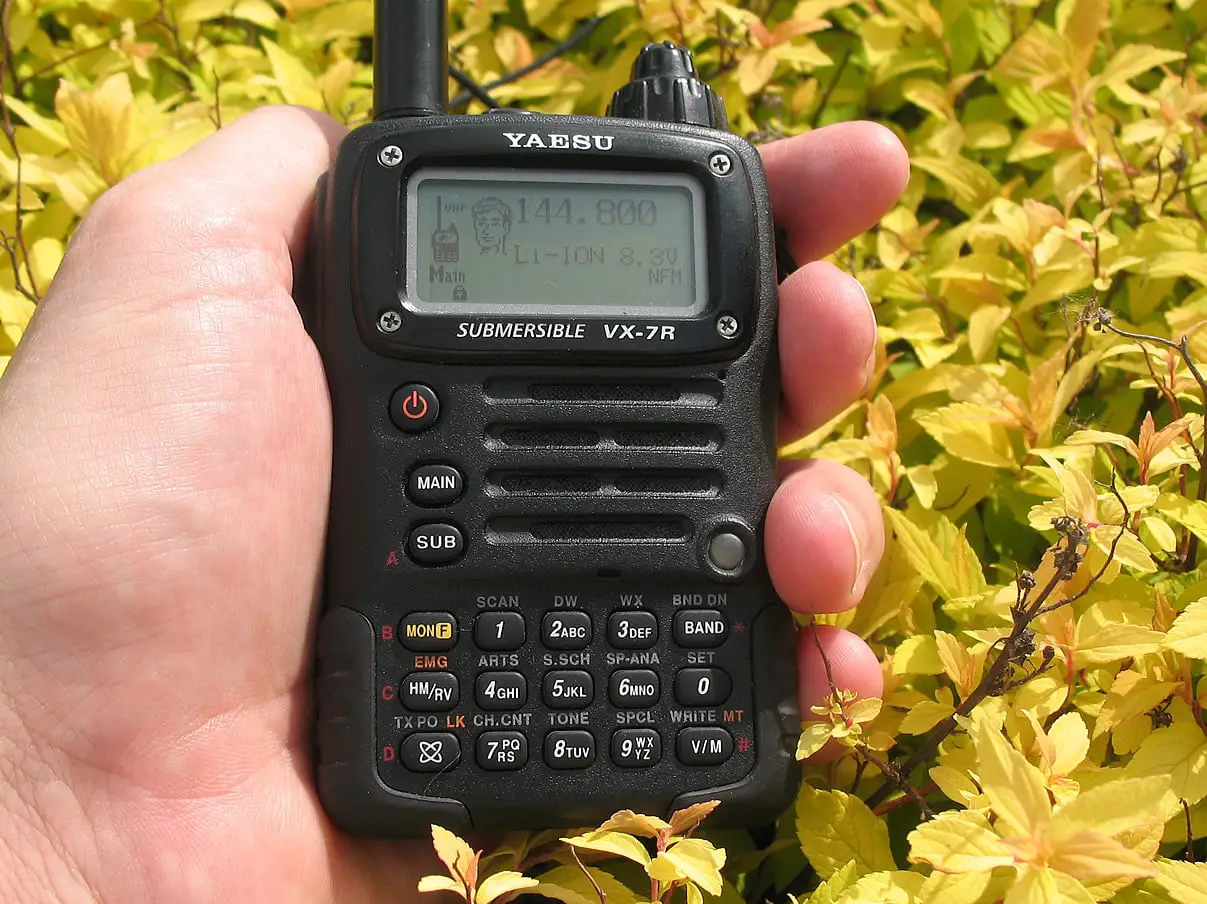 Features and Specifications of UHF Two-Way Radios